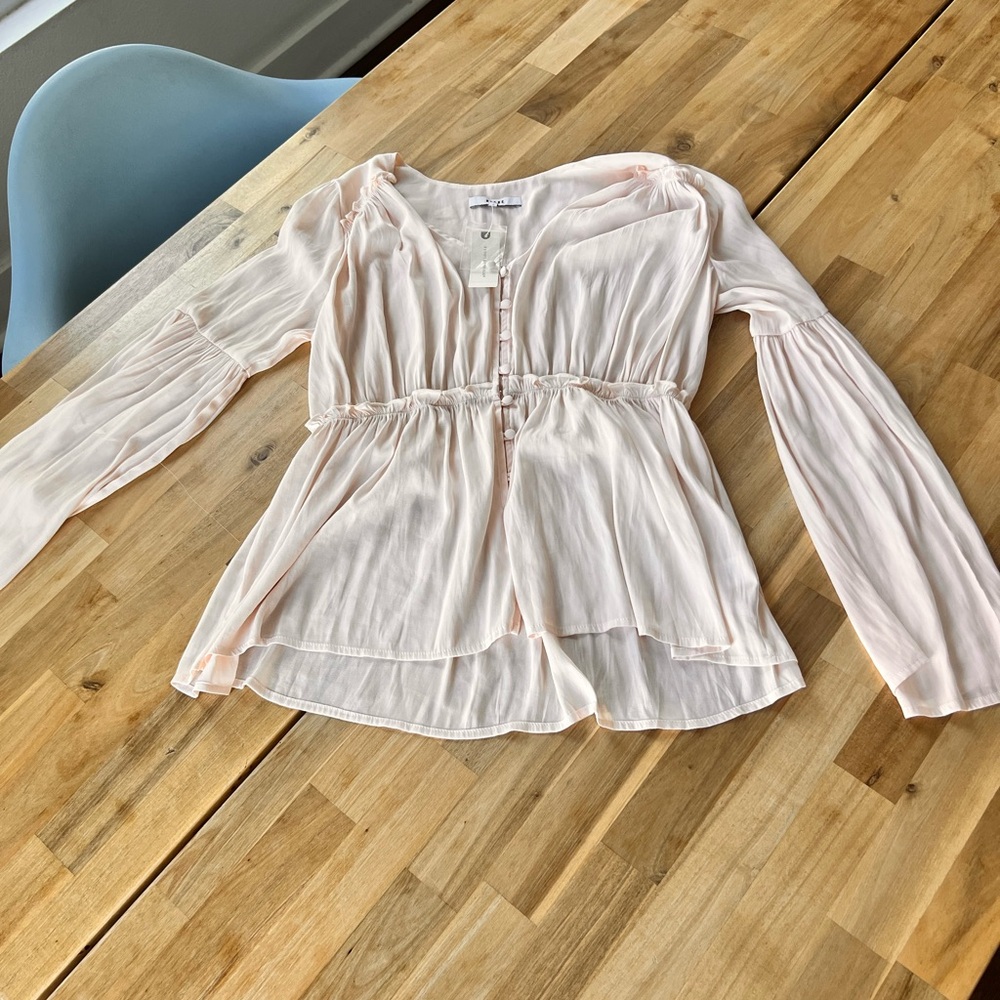 Pink blouse - Picture 2 of 4